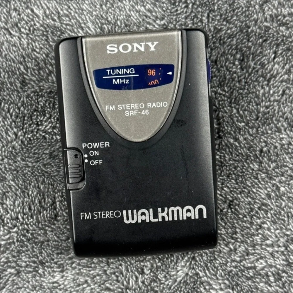 Sony Walkman SRF-46 FM Stereo Radio Portable Vintage Black Pocket Radio 2.0oz